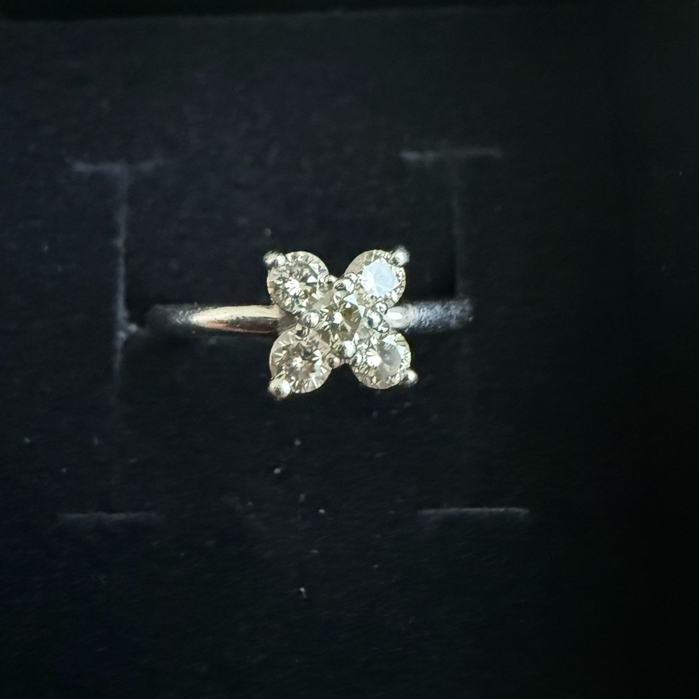 Platinum Natural Diamond Flower Cluster Ring 0.40ctw Pt900 Size 5 3/4 - Picture 4 of 12